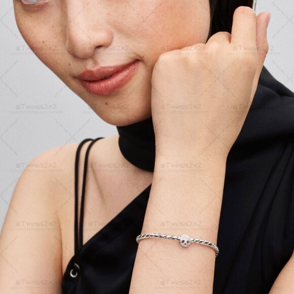 Pandora Textured Skull Mini Charm - Picture 5 of 6